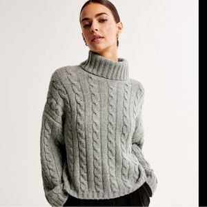 Abercrombie Cable Wedge Turtleneck
Sweater size S great condition